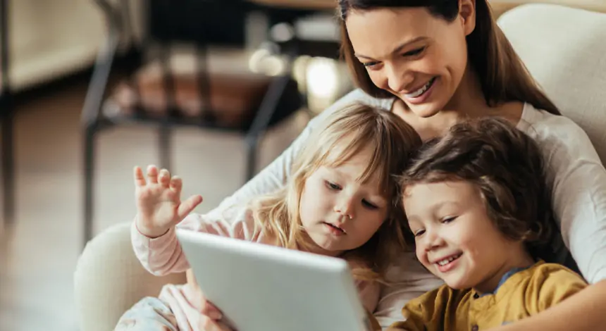 Anneler Günü Hediyesi: Telefon ve Küçük Ev Aletleri