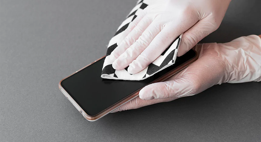 Covid'e Karşı Cep Telefonları Nasıl Temizlenmeli?