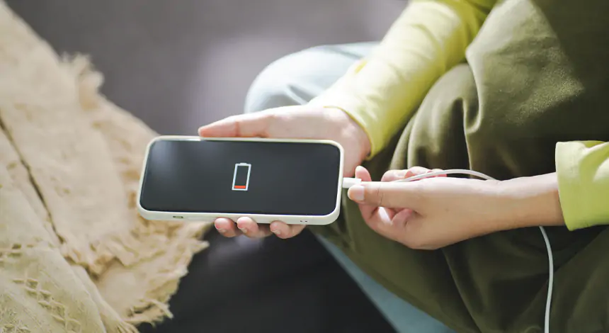 Bataryası Dolu Telefon Kapanıyor: Nasıl Çözülür?