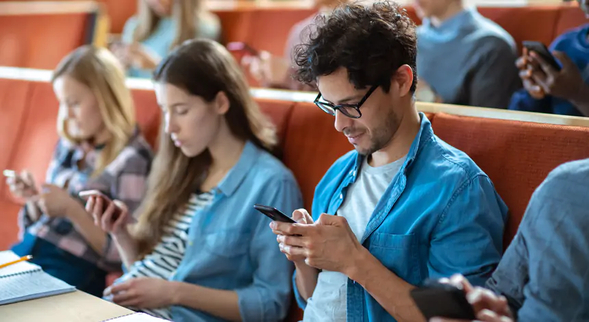 Öğrencilere Telefon Desteği Detayları Açıklandı: 9 Bin 500 TL Altı Cihazlar Hangileri?