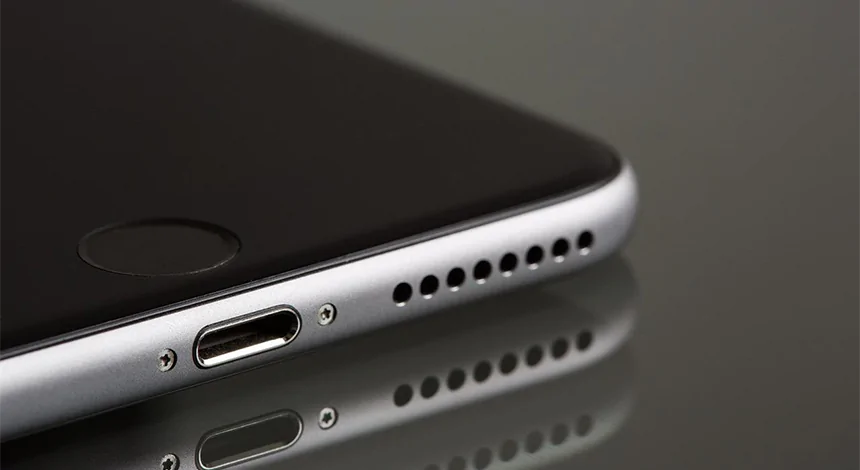 iPhone'da Hoparlör Nasıl Temizlenir?